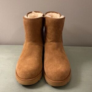 UGG Kristin Slim Wedge Boots Chestnut size 9 NWT
